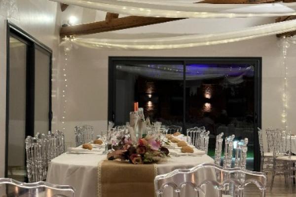 GUIRLANDE LUMINEUSE à LED 30M de longueur pour illuminer vos plafonds de salle