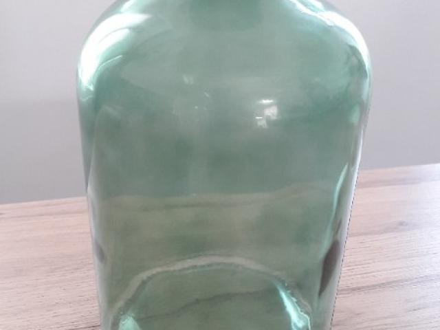 VASE type Bonbonne en verre teinté vert et recyclé